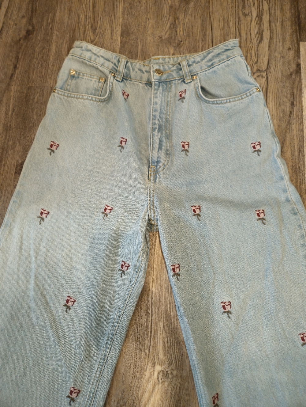 Farm Rio Embroidered Rose Wide Leg Jeans Size 28 Floral Denim High Rise - Picture 11 of 11